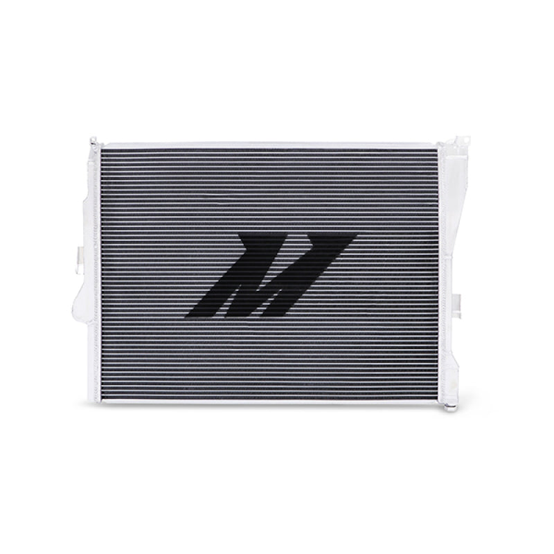 Mishimoto 99-06 BMW 323i/323i/328i/330i Performance Aluminum Radiator